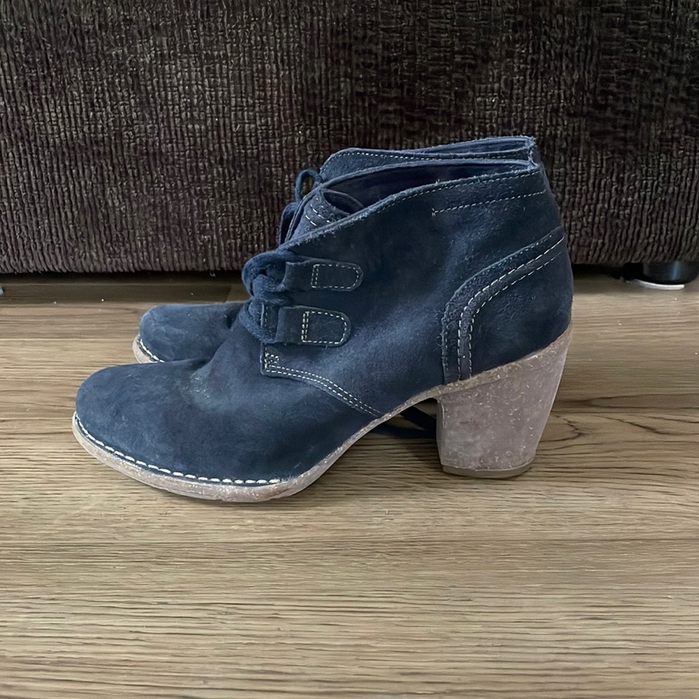 Clarks navy blue suede ankle boots
